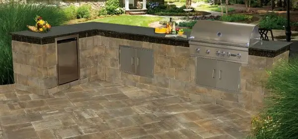 Fully Assembled Outdoor Kitchen
