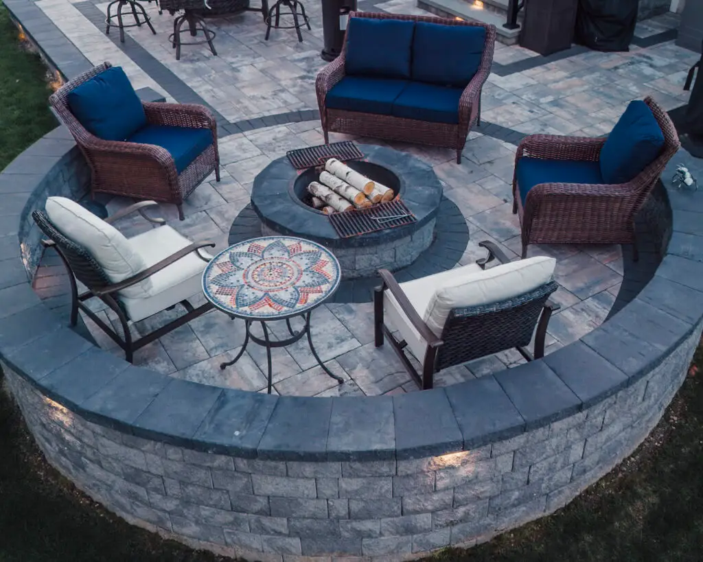 A backyard retaining wall design