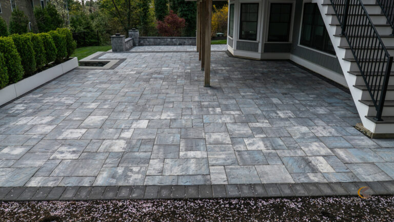 Photo of a backyard patio done with Cambridge pavers